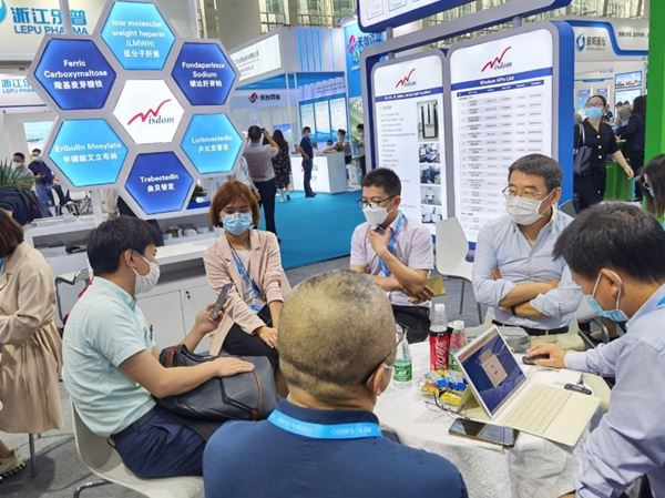多宝(中国)一站式服务官网药业参加2021广州API China